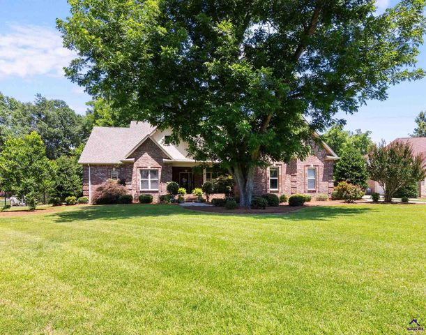 104 River Rock Court, Perry, GA 31069