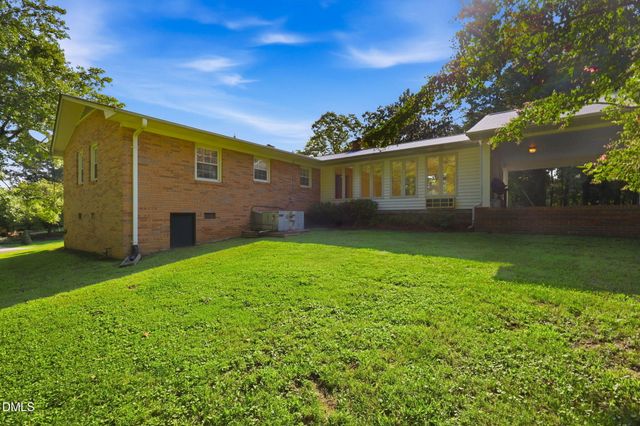 3822 Quail Run Lane, Burlington, NC 27215