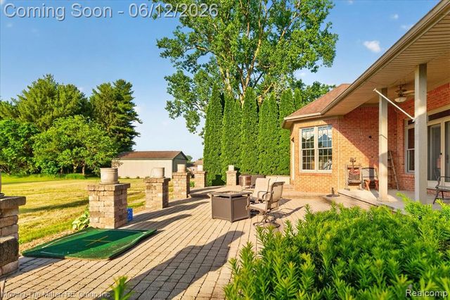 39750 Willow Road, New Boston, MI 48164