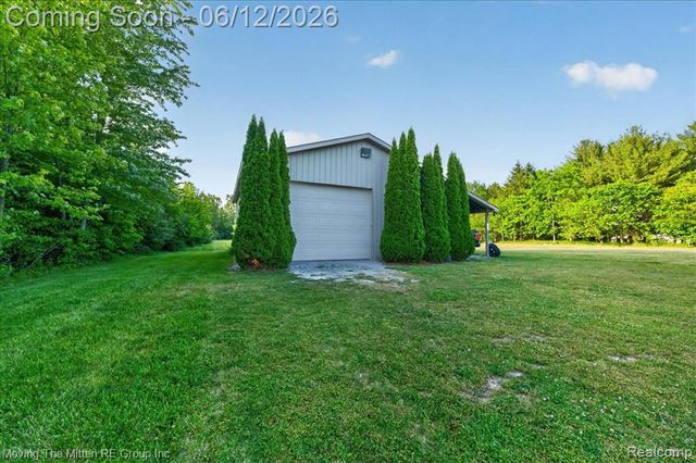 39750 Willow Road, New Boston, MI 48164