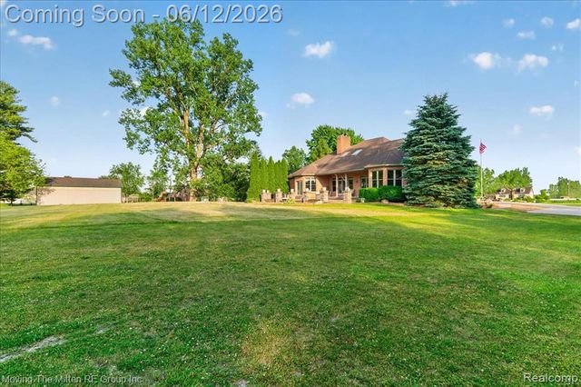 39750 Willow Road, New Boston, MI 48164