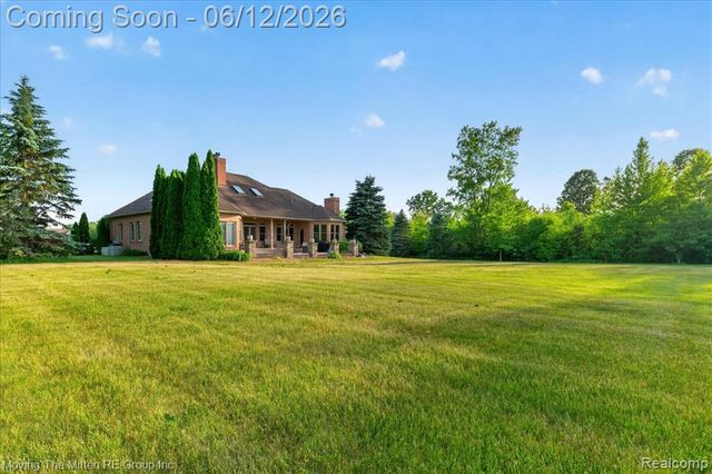 39750 Willow Road, New Boston, MI 48164