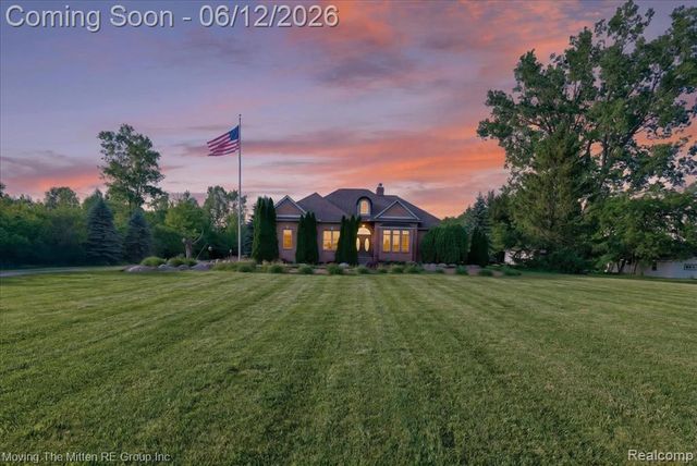 39750 Willow Road, New Boston, MI 48164