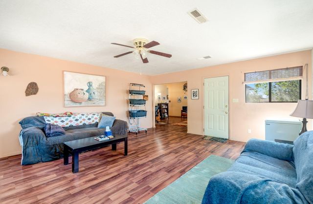 749 Arkansas Street SE, Albuquerque, NM 87124