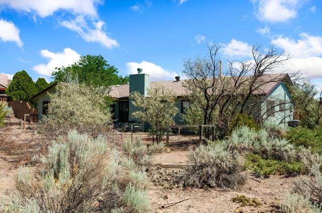 749 Arkansas Street SE, Albuquerque, NM 87124