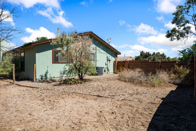 749 Arkansas Street SE, Albuquerque, NM 87124
