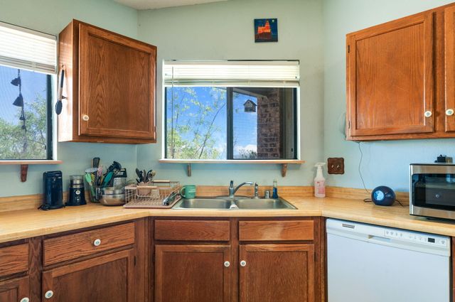 749 Arkansas Street SE, Albuquerque, NM 87124