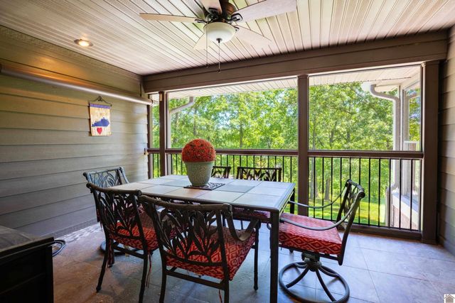 1091 Deepwood Drive, Murray, KY 42071
