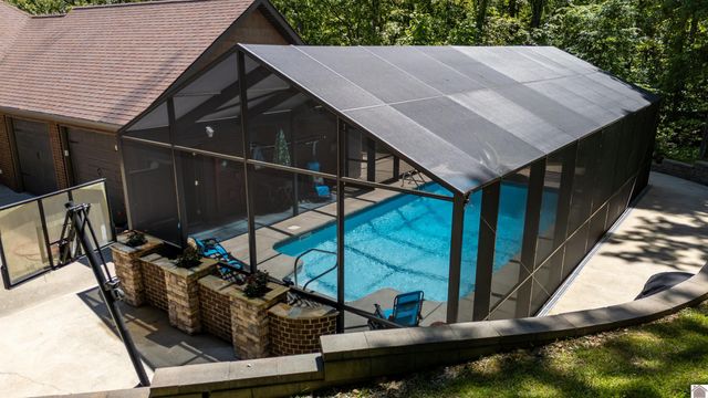 1091 Deepwood Drive, Murray, KY 42071