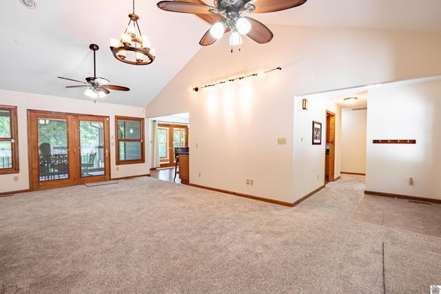 1091 Deepwood Drive, Murray, KY 42071