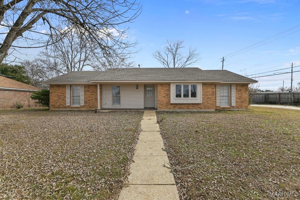 1843 Heatherton Drive, Montgomery, AL 36106