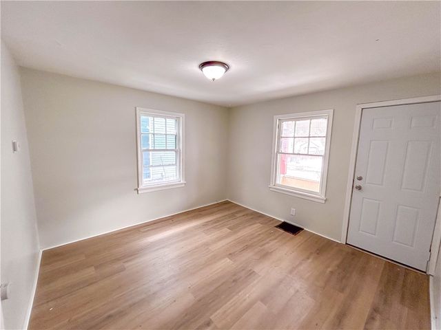 42 Villa Street, Rochester, NY 14606