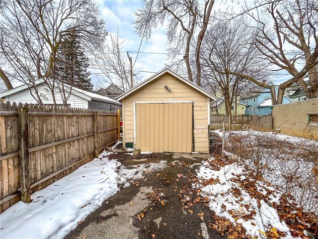 42 Villa Street, Rochester, NY 14606