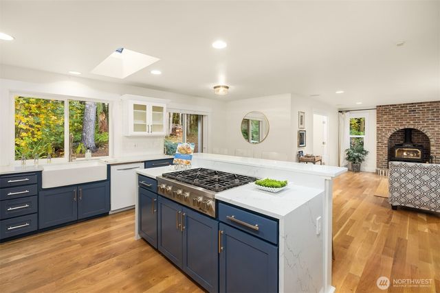 24628 Hillbend Lane NE, Kingston, WA 98346