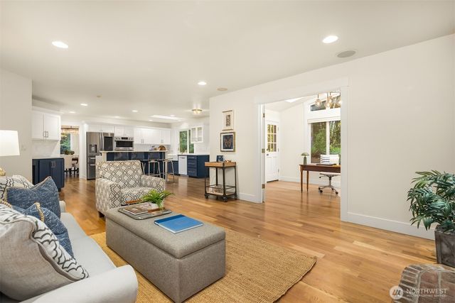 24628 Hillbend Lane NE, Kingston, WA 98346