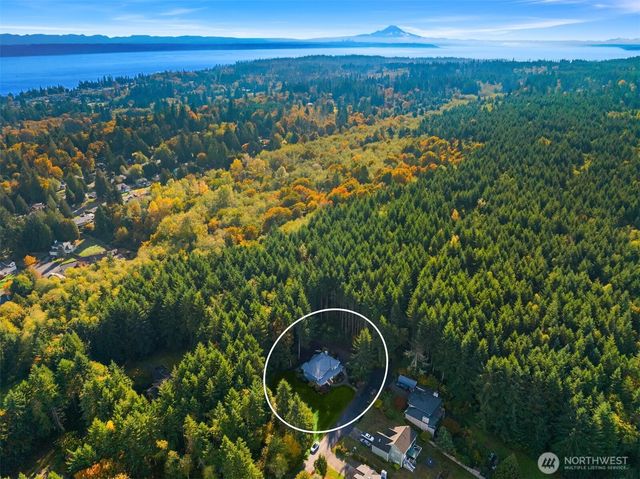 24628 Hillbend Lane NE, Kingston, WA 98346