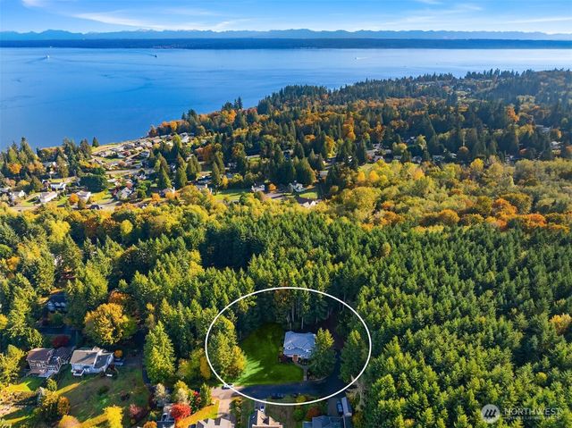 24628 Hillbend Lane NE, Kingston, WA 98346