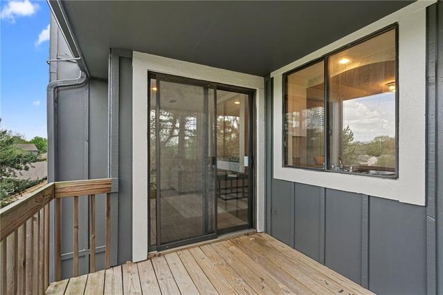 12854 W 110th Terrace, Overland Park, KS 66210