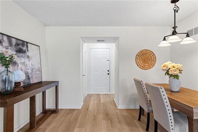 12854 W 110th Terrace, Overland Park, KS 66210