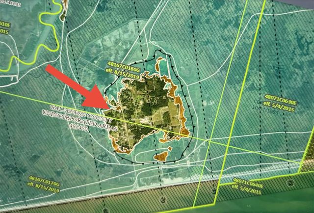 1433 Kane Lane, High Island, TX 77623