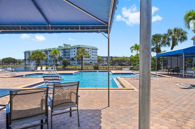 2271 NW 48th Terrace 207, Lauderhill, FL 33313