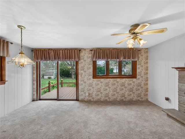 258 Oakdale Drive, Webster, NY 14580
