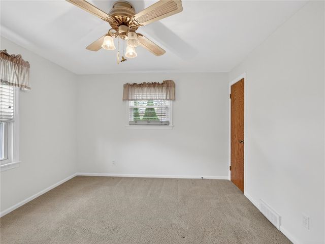 258 Oakdale Drive, Webster, NY 14580