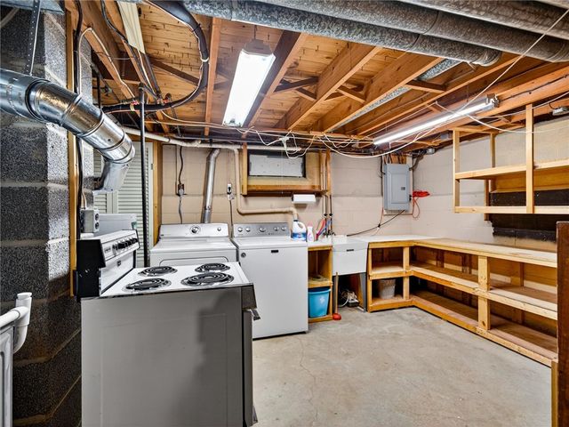 258 Oakdale Drive, Webster, NY 14580