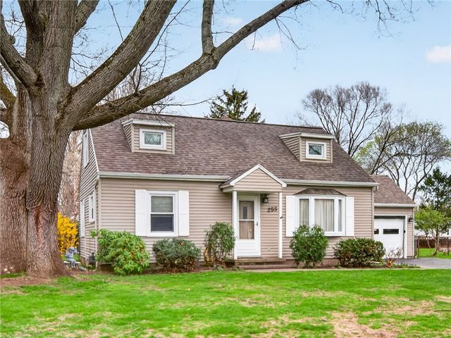 258 Oakdale Drive, Webster, NY 14580