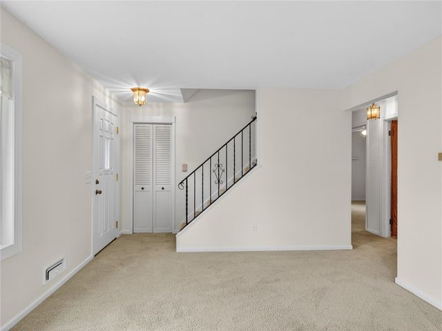 258 Oakdale Drive, Webster, NY 14580