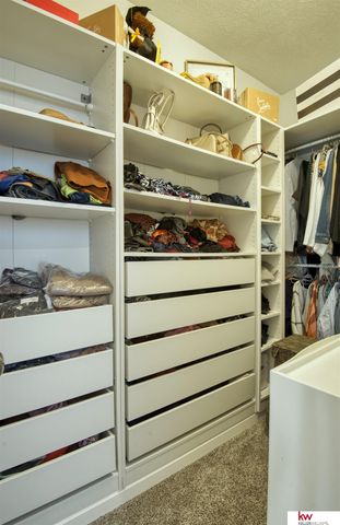 20459 C Street, Omaha, NE 68022