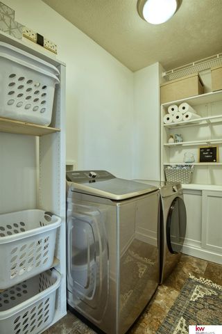 20459 C Street, Omaha, NE 68022