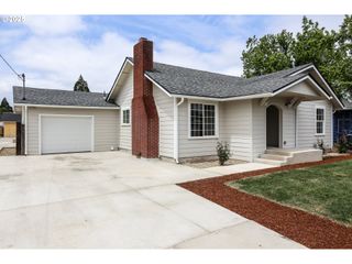 554 19TH St, Springfield, OR 97477
