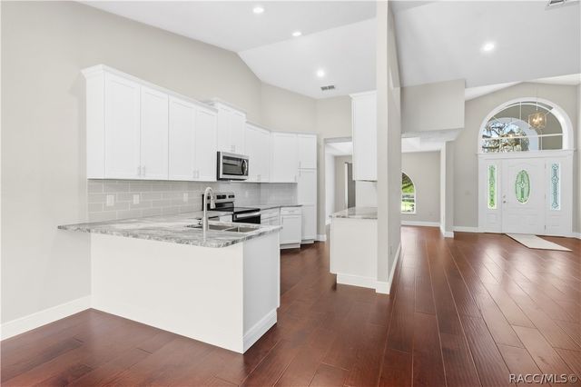 4570 N Elkcam Boulevard, Beverly Hills, FL 34465