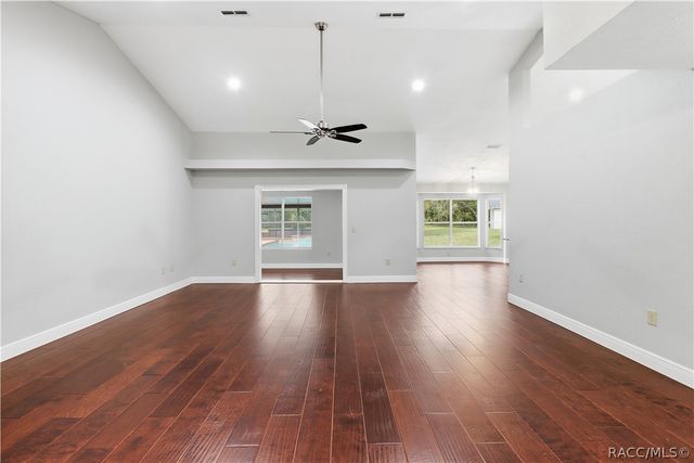 4570 N Elkcam Boulevard, Beverly Hills, FL 34465