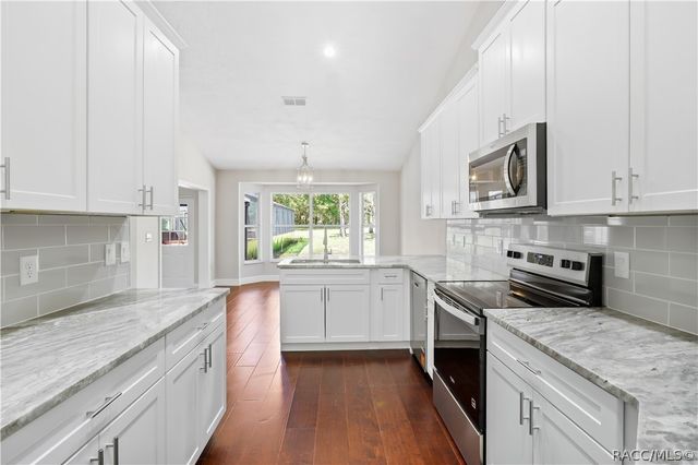 4570 N Elkcam Boulevard, Beverly Hills, FL 34465