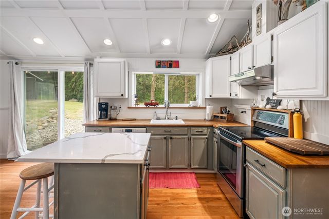 315 Solar Way, Camano Island, WA 98282