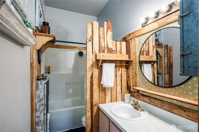 315 Solar Way, Camano Island, WA 98282