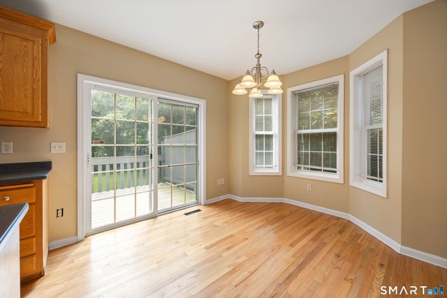 32 Songbird Lane 32, Farmington, CT 06032
