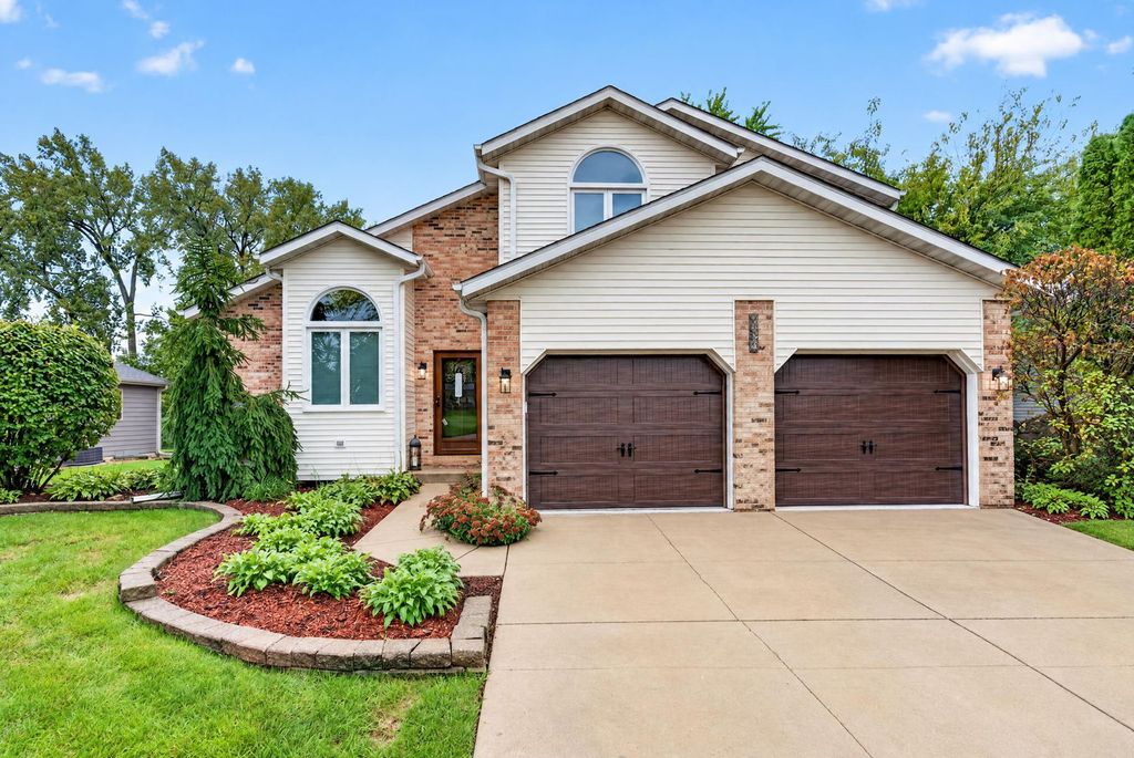 1114 Oxford Lane, Shorewood, IL 60404 — exterior