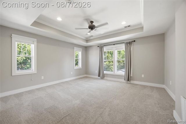 705 E Farnum Avenue, Royal Oak, MI 48067