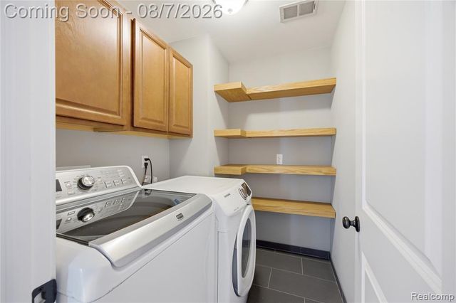 705 E Farnum Avenue, Royal Oak, MI 48067