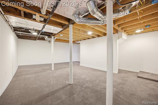 705 E Farnum Avenue, Royal Oak, MI 48067