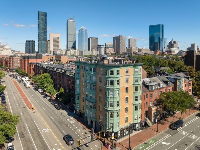 492 Massachusetts Ave 63, Boston, MA 02118