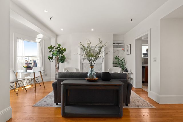 492 Massachusetts Ave 63, Boston, MA 02118