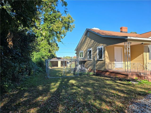 3016 S Main Street, Anderson, SC 29624