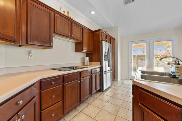 1701 VILLAGE RIDGE PL, Collierville, TN 38017