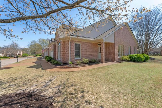 1701 VILLAGE RIDGE PL, Collierville, TN 38017