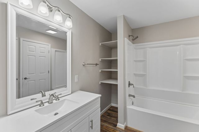 668 Jackson Ave, Lewisburg, TN 37091