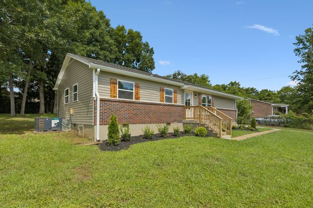 668 Jackson Ave, Lewisburg, TN 37091